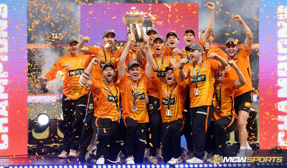 On This Day 2014 – Perth Scorchers thump Hobart Hurricanes to win first BBL title