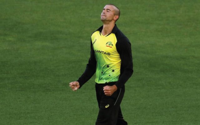 Reports: Ashton Agar ruled out of ODI World Cup with calf injury