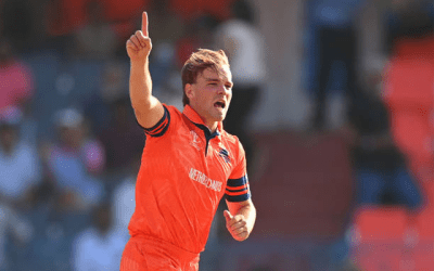 ২০ বছর আগে বাবার পারফরম্যান্সের পূণরাবৃত্তি ছেলের হাত ধরে, চার উইকেট বাস ডে লিডের