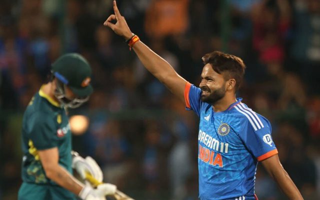 Twitter Reactions: Bowlers hold their nerve in Bengaluru to seal a 4-1 series victory over Australia