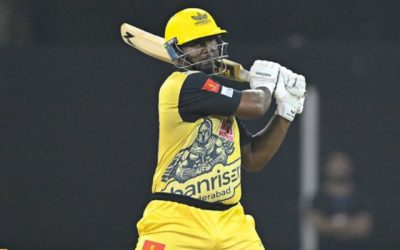 ডোয়েন স্মিথের ঝোড়ো শতরানের হাত ধরে মনিপাল টাইগার্সের সামনে ২৫৪ রানের লক্ষ্য রাখল আরবানরাইজার্স হায়দ্রাবাদ