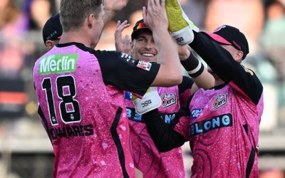 সিডনি সিক্সার্সের সুন্দর অলরাউন্ড পারফরম্যান্সের সামনে ৬ উইকেটে হারল হোবার্ট হারিকেনস