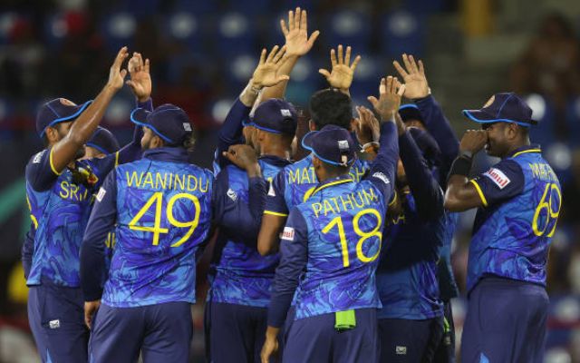 SL vs IND: सीरीज शुरू होने से पहले श्रीलंकाई टीम को लगा तीसरा झटका, ये तेज गेंदबाज हुआ अस्पताल में भर्ती
