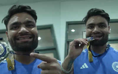 SL vs ENG [WATCH]: Rinku Singh does the Olympic bite celebration after winning best fielder award in 3rd T20