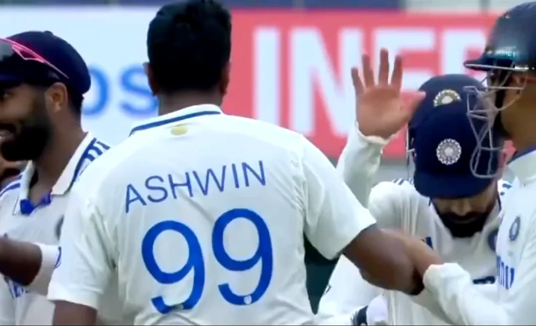 WATCH: Virat Kohli bows down to Ravichandran Ashwin during Chennai Test