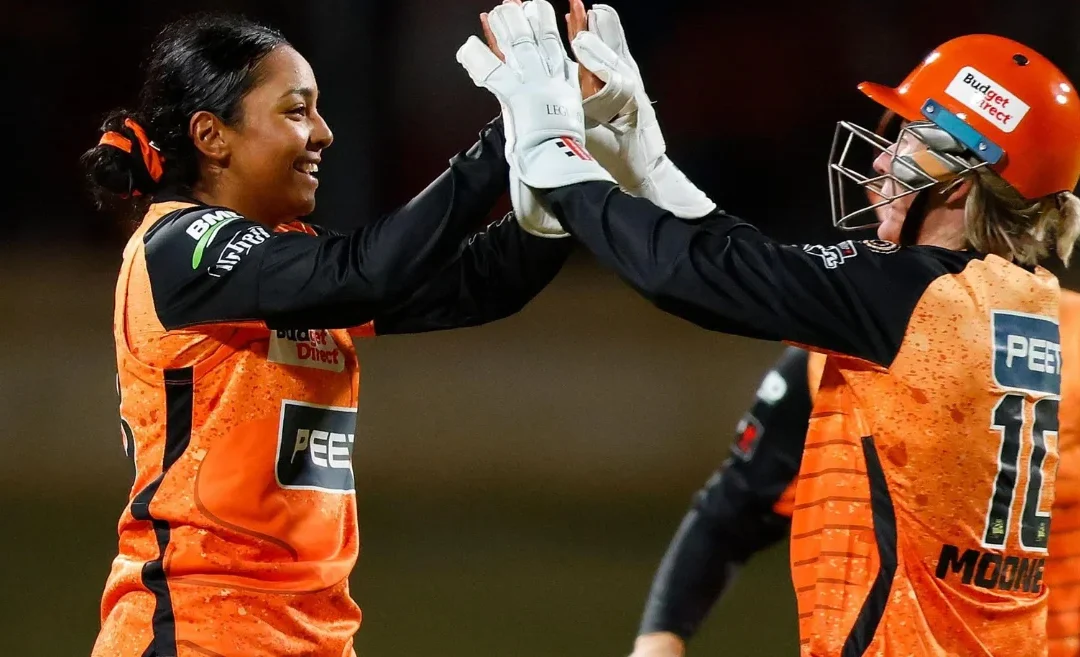 WBBL 2024: Alana King’s exceptional spin bowling guide Perth Scorchers to a thrilling last-ball victory over Melbourne Renegades