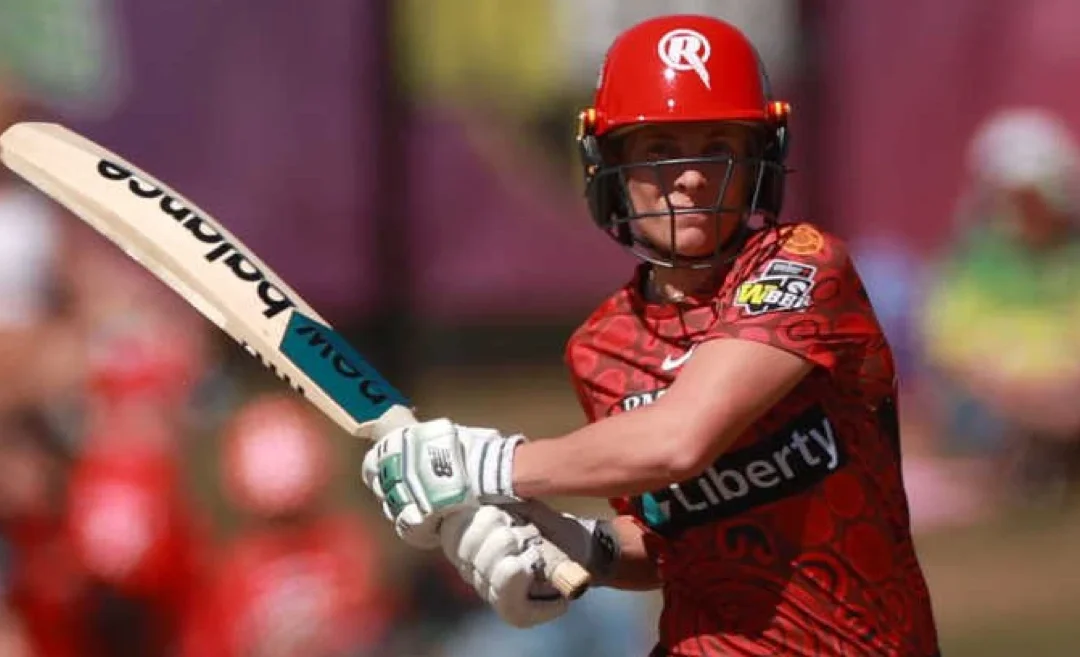 WBBL 2024: Sophie Molineux powers Melbourne Renegades to a thumping win over Sydney Thunder