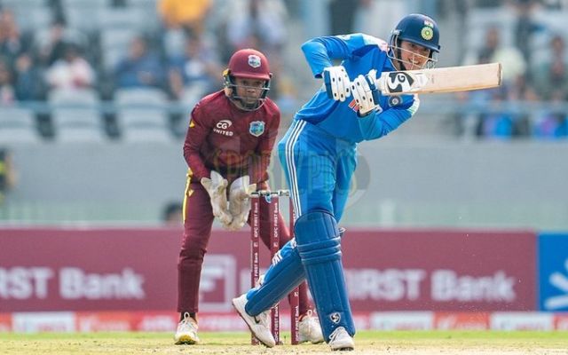 IND-W vs WI-W: शतक बनाने से सिर्फ 9 रन से चूकी स्मृति मंधाना, भारत ने पहले वनडे में वेस्टइंडीज को दिया इतने रनों का लक्ष्य