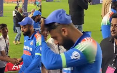 इधर बाकी खिलाड़ी दिखा रहे थे एटीट्यूड, उधर Varun Chakaravarthy ने जीत लिया दिल