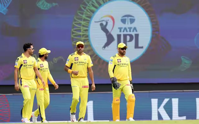 What should be the masterplan for CSK to ensure they stay safe from elimination?