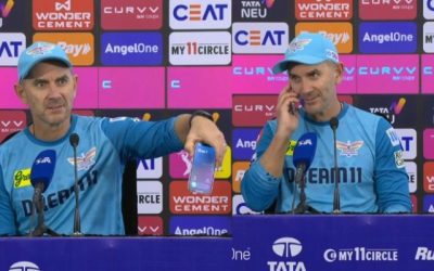 बीच प्रेस कॉन्फ्रेंस में जस्टिन लैंगर ने कर दिया कुछ ऐसा, जिसे देख हंसी छूट जाएगी आपकी