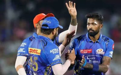 आंख के नीचे लगे टांके, फिर भी मैदान पर खेलने उतरे हार्दिक पांड्या, फैंस ने किया जज्बे को सलाम