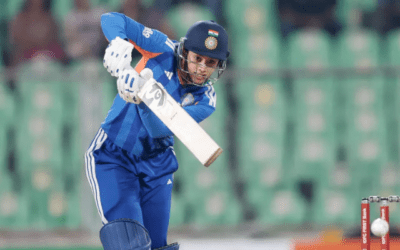 स्मृति मंधाना ने रचा इतिहास, बनीं महिला क्रिकेट में 10 हजार इंटरनेशनल रन बनाने वाले चौथी खिलाड़ी