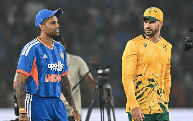 IND vs SA 2025, 5th T20I: दक्षिण अफ्रीका ने टॉस जीतकर पहले गेंदबाजी करने का फैसला किया, संजू सैमसन की वापसी