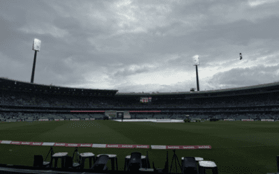 AUS vs ENG 5th Test: खराब रौशनी के कारण जल्दी खत्म हुआ पहले दिन का खेल, इंग्लैंड ने बनाए 211 रन