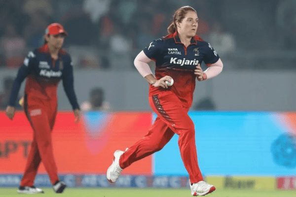 Wpl 2026: इन 3 गेंदबाजों ने लिए टूर्नामेंट में सबसे ज्यादा विकेट