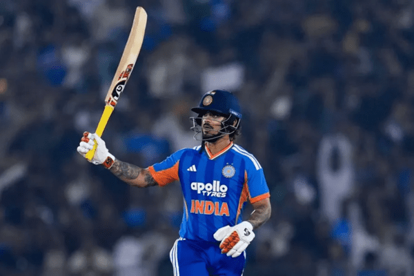 बुमराह की तेज यॉर्कर से ईशान किशन चोटिल, टीम इंडिया की बढ़ी चिंता