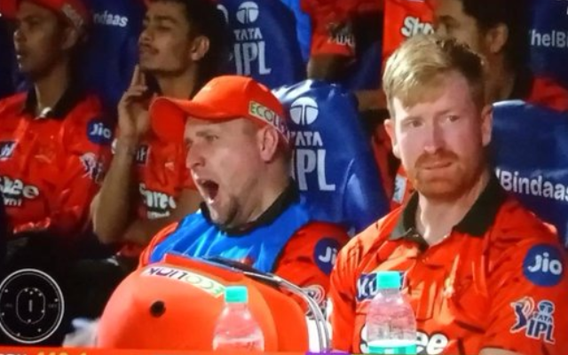 Ipl 2026: Bcci ने बेंच पर बैठे खिलाड़ियों के मूवमेंट के लिए जारी किए सख्त नियम, अब सिर्फ इन्हें मिलेगी मैदान पर एंट्री