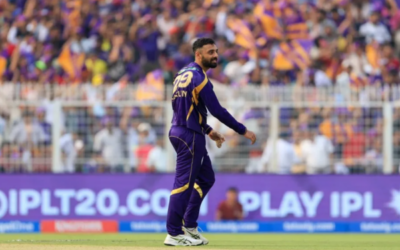 सूर्यवंशी का शिकर करते ही वरुण चक्रवर्ती ने रच दिया इतिहास, अब तक सिर्फ दो भारतीय ही कर पाए हैं ऐसा