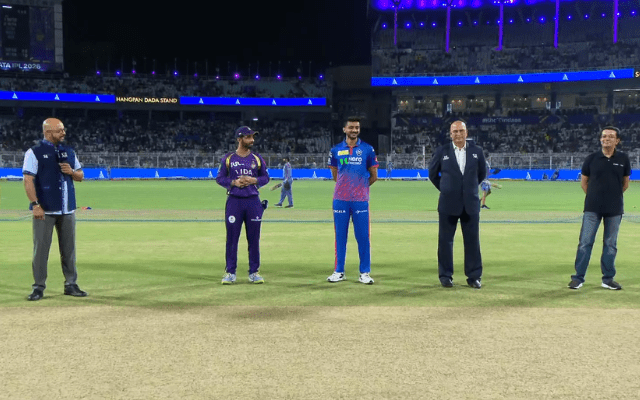 KKR vs DC: टॉस जीतकर KKR ने फील्डिंग का फैसला किया, देखें दोनों टीमों की प्लेइंग XI