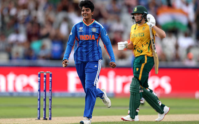 21 वर्षीय श्री चरणी ने रचा इतिहास, Women’s T20 WC के एक ही सीजन में चटकाए भारत के लिए सबसे ज्यादा विकेट