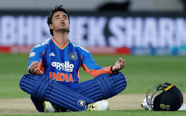 अभिषेक शर्मा ने 35 गेंदों में शतक जड़कर तोड़े कई वर्ल्ड रिकॉर्ड, क्रिकेट इतिहास में पहली बार हुआ ऐसा कारनामा 